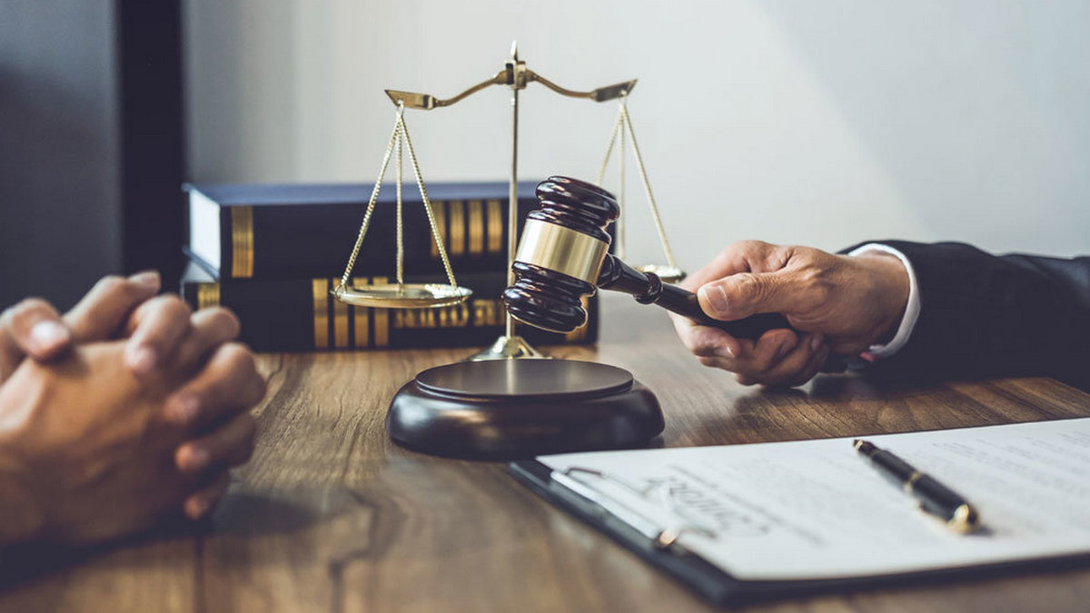 Стоит ли судиться в период военного положения?